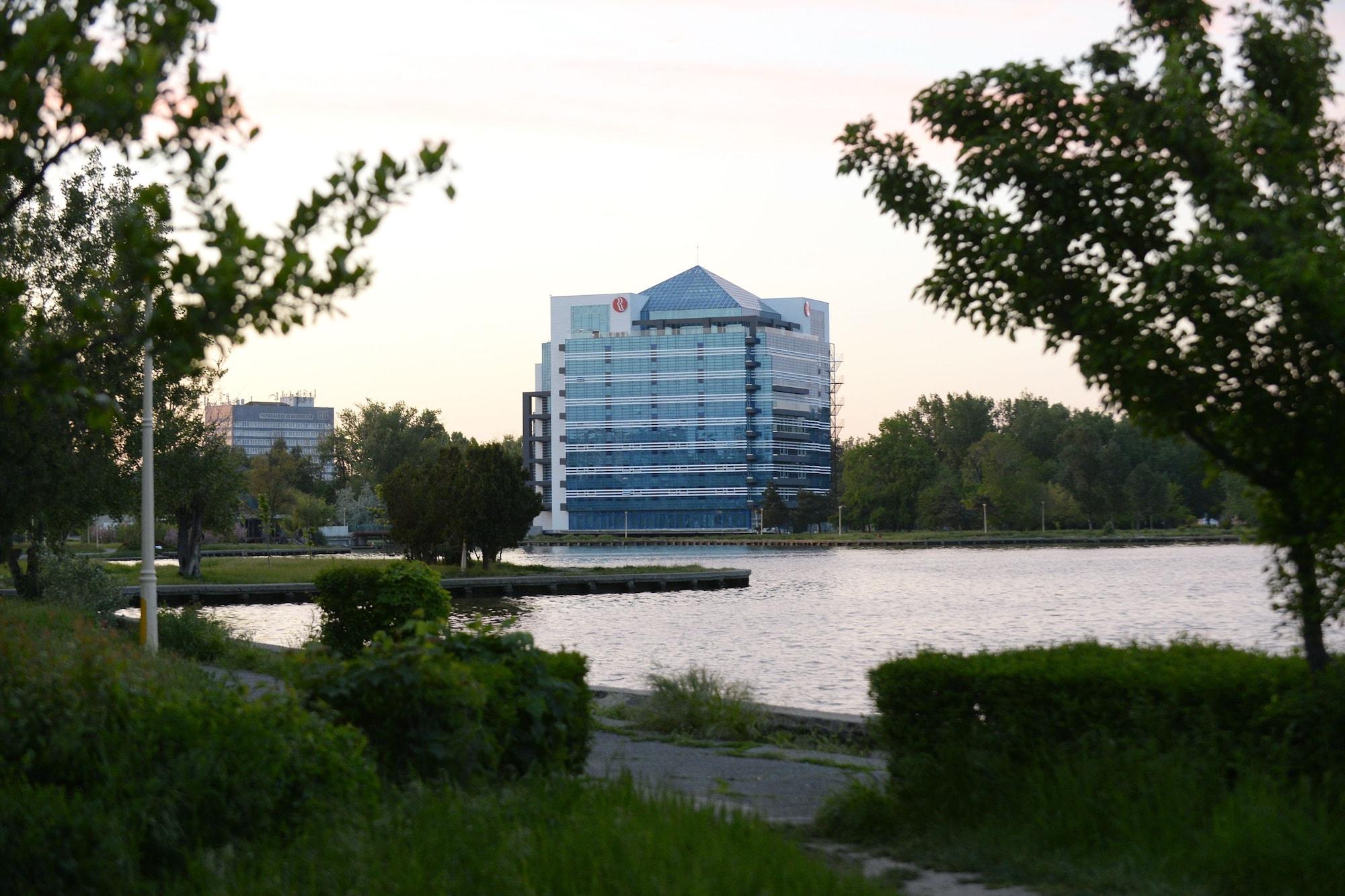 Ramada By Wyndham Constanta Hotel Mamaia Luaran gambar
